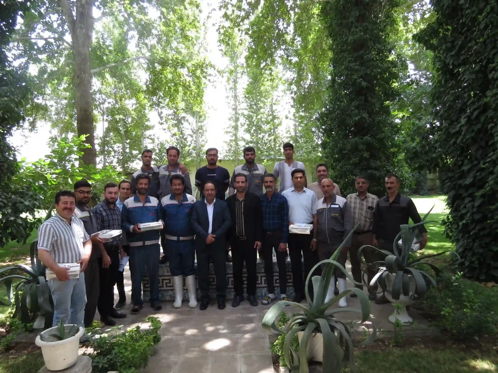 تلفیق قدردانی، گفتگو و تبریک تولد